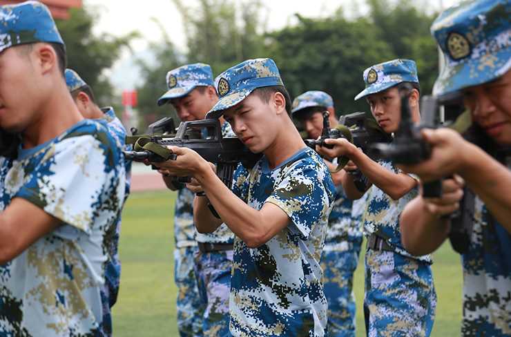 仁眾團建之企業(yè)軍訓(xùn)方案